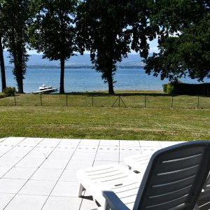 Exclusive: 2 waterfront villas on Lake Geneva!