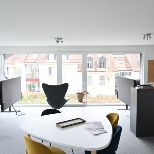 Mies : commercial space for office or medical - next to the station